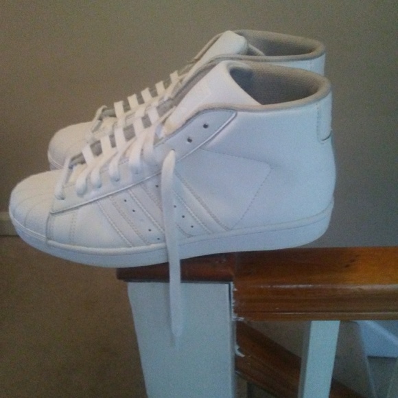 Shell toes - Picture 2 of 2